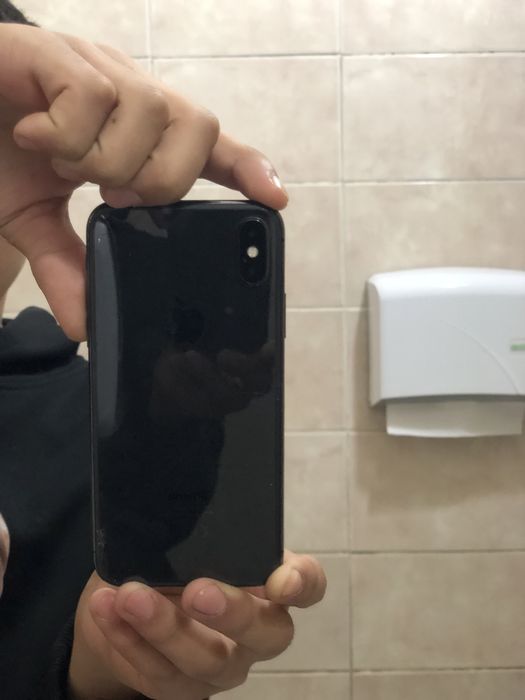 Продам iPhone x в хорешем состояни