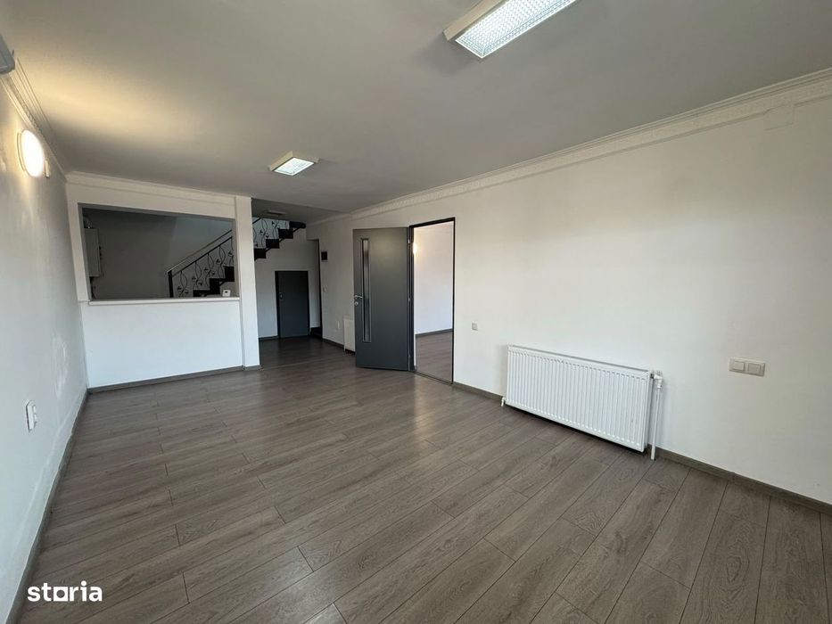 Spatiu pentru birouri 200 mp utili 4 locuri de parcare, Gheorgheni