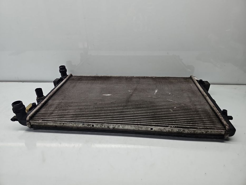 Radiator apa Volkswagen Golf 4 (1J1) [Fabr 1997-2004] OEM 1.6 Benz BCB