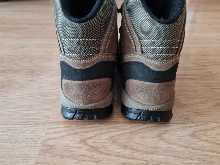 Bocanci drumetie Meindl goretex 45