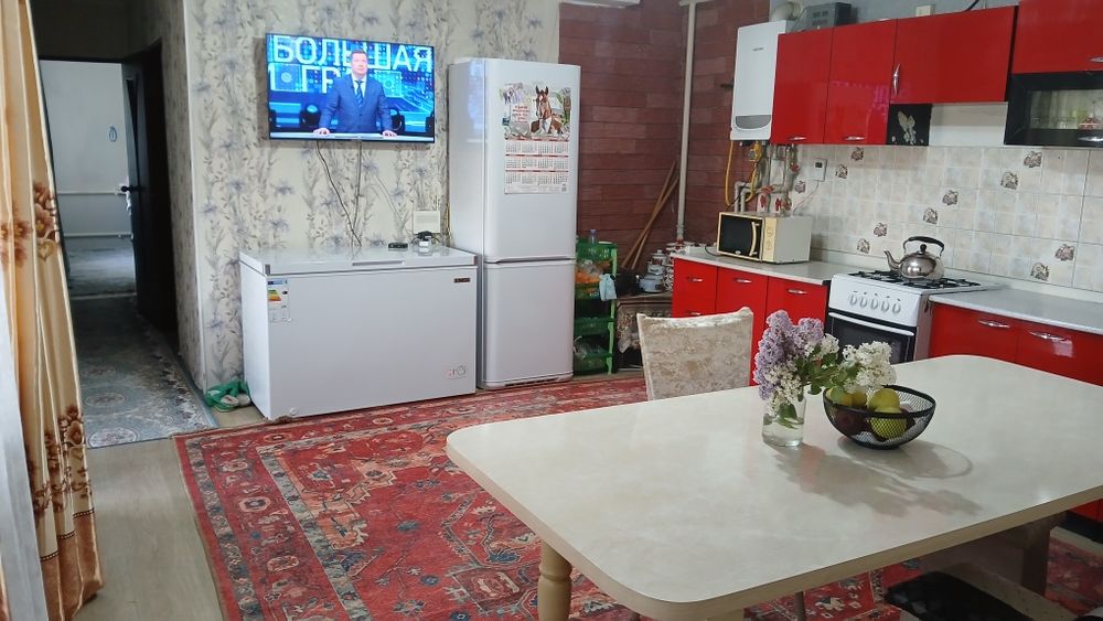 Продаётся дом из 3 комнат 8сот земли