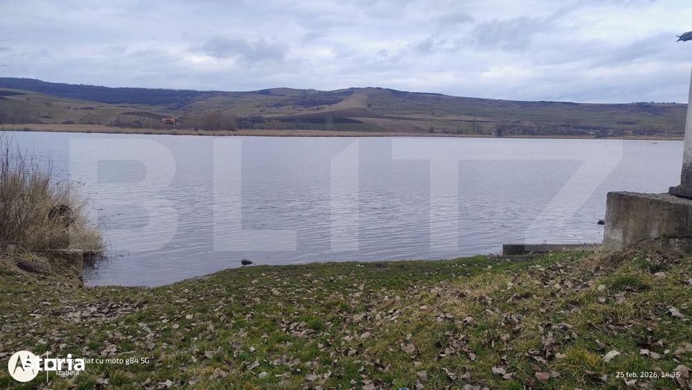 Oportunitate investitionala-Proprietate cu lac privat in Geaca