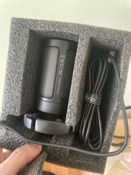 Продам микрофон fifine stream/gaming