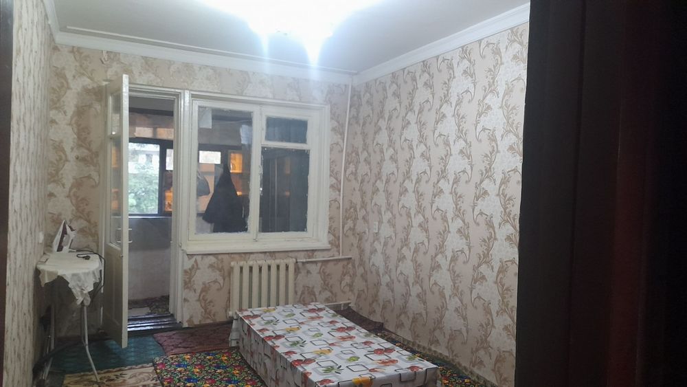Viloyati hokimyatni oldida uy sotiladi 2 xonali 2 etaj