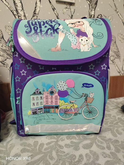 Продам рюкзаки  школьные