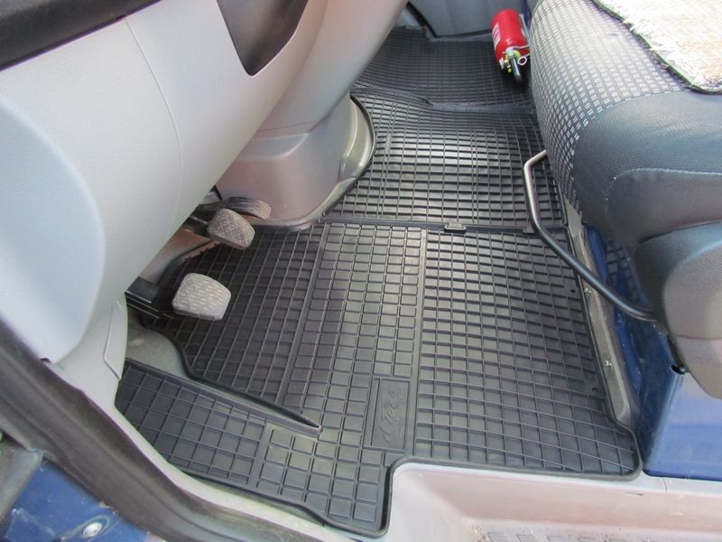 Covoare cauciuc VW CRAFTER 2006->