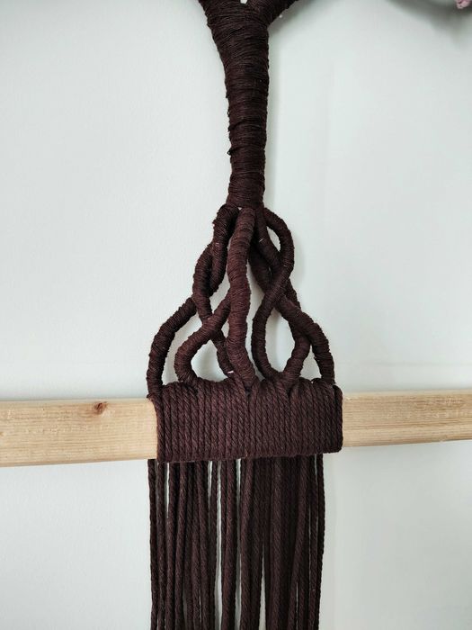 Ръчно изработена макраме стенна декорация "Черешово дърво"