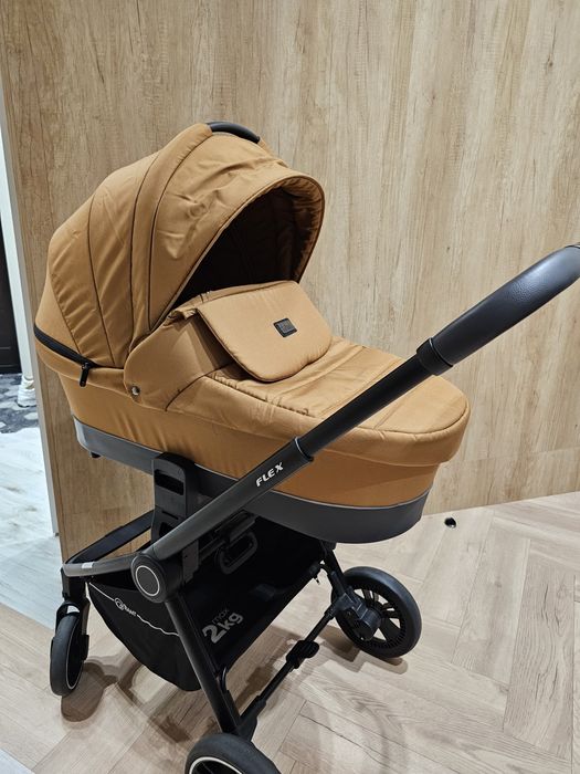 Детская коляска 3в1