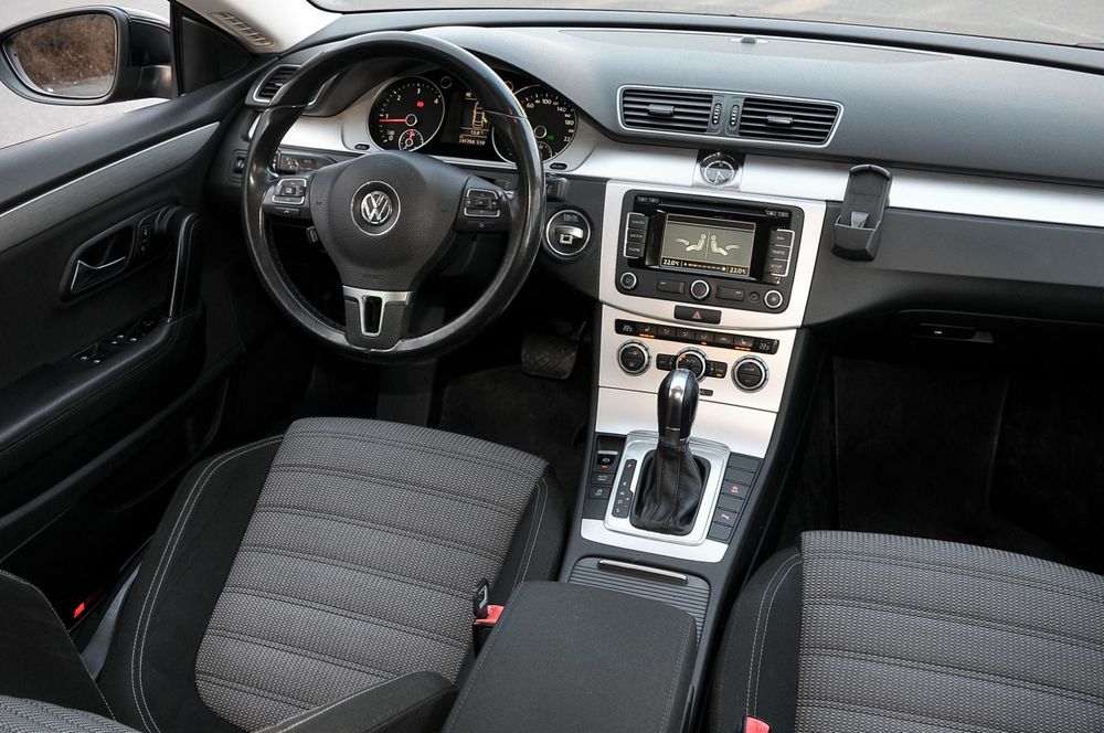 VW Passat CC 2.0 TDI 140 CP.