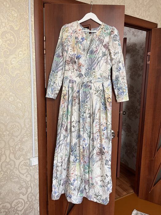 Продам модельное  красивое  платье