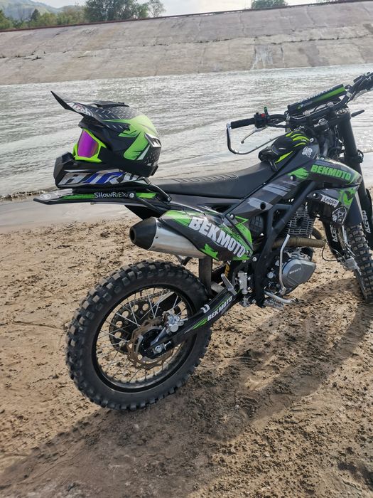 Эндуро обмен на комп 300куб  Bekmoto