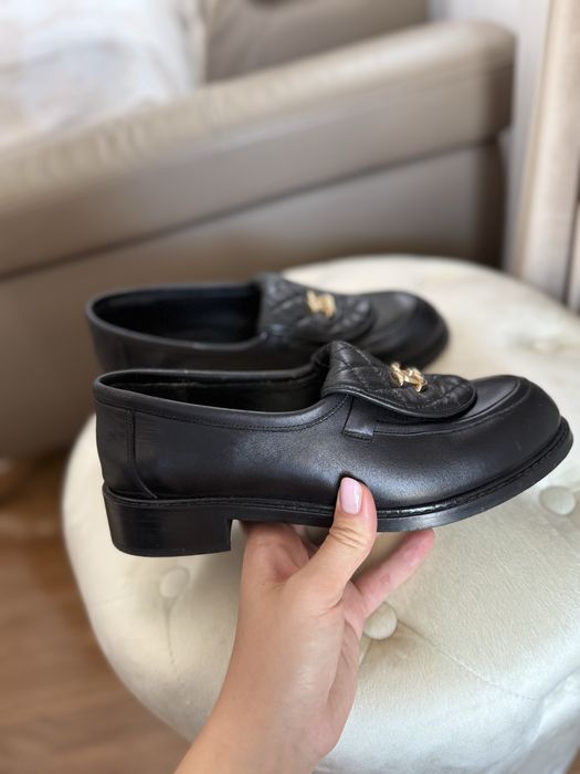 Loafers Chanel , marimea 40 ( merge la un 39,5 )