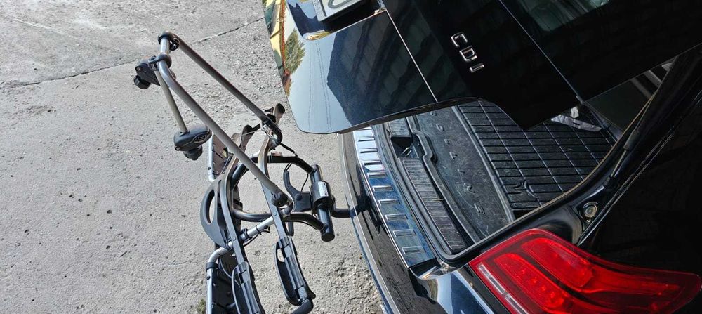 Suport doua biciclete Thule, rabatabil, pe carlig