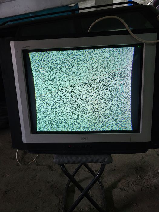 Телевизор LG-на запчасти.