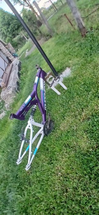 Vând cadru de bicicleta