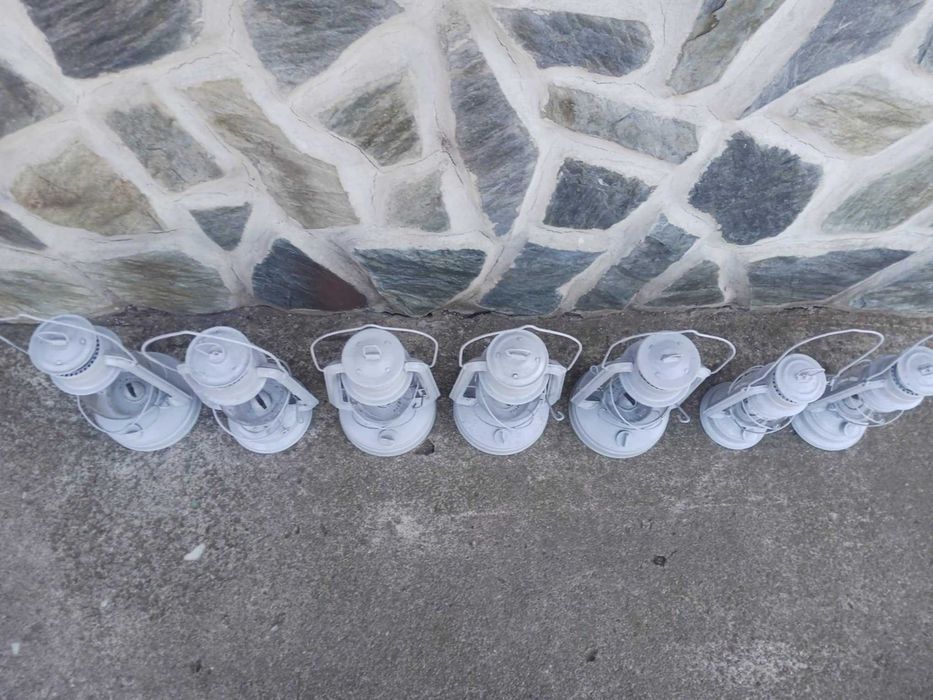 Продавам фенери за битов кът