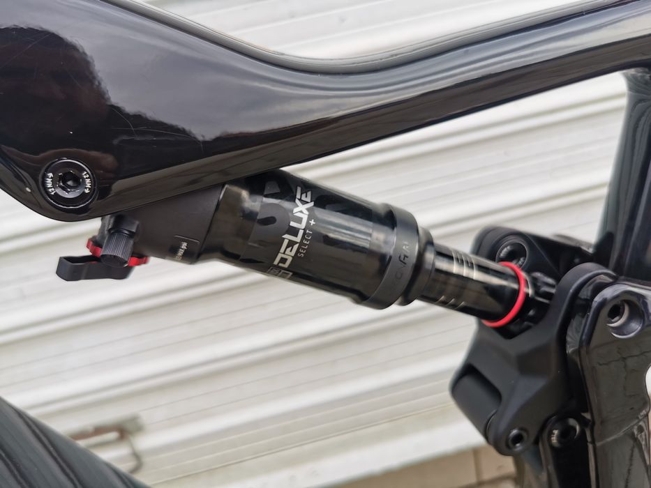 Карбонов Велосипед 29 цола FOCUS Jam. 8.8.колело