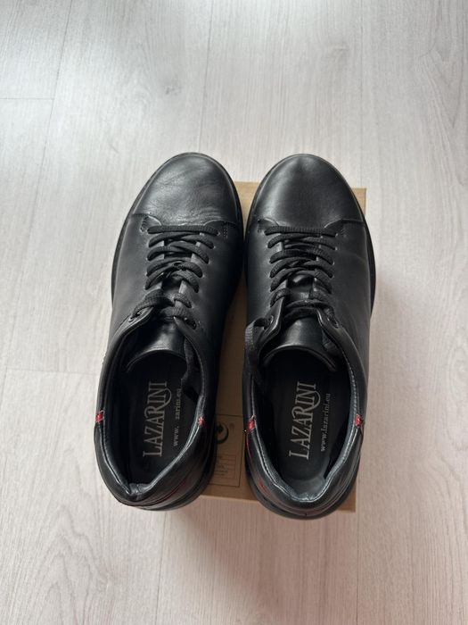 Мъжки обувки на Lazarini