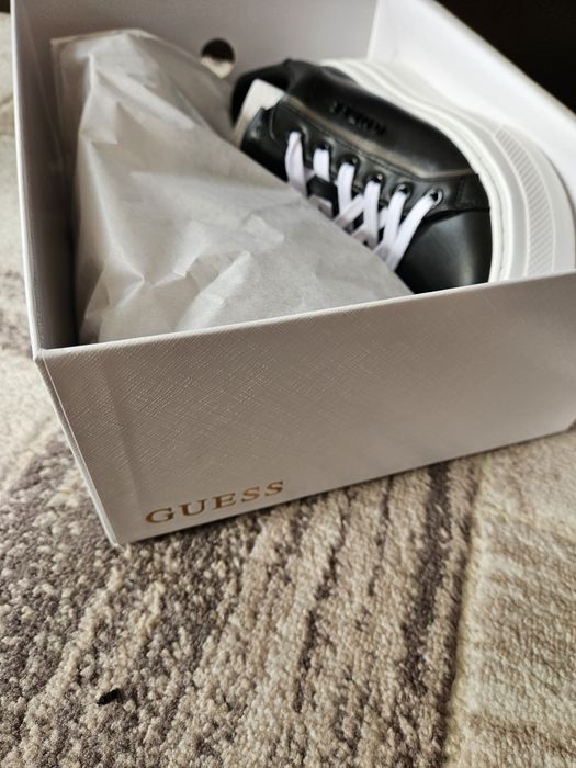 Кецове Guess кожени