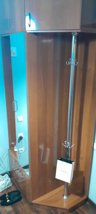 Мебель для прихожей.