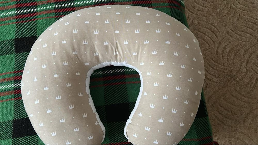 Възглавница за кърмене