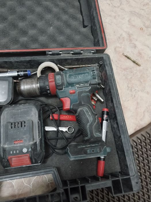 Шурупаверт аккумуляторная