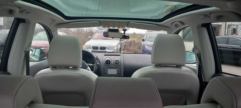 Proprietar, vand Nissan Qashqai PANORAMIC 1.6 INMATRICULATA