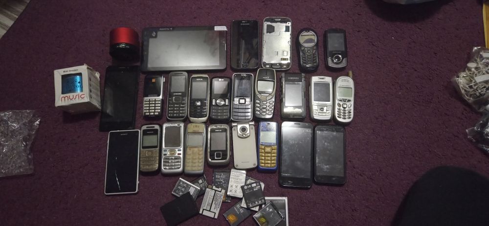 Lot telefoane vechi