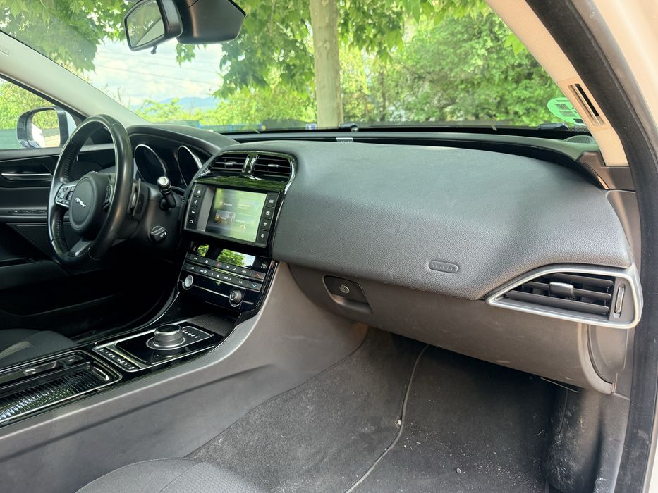 Jaguar XE 2.0d Cutie automata ! Garantie 12 Luni