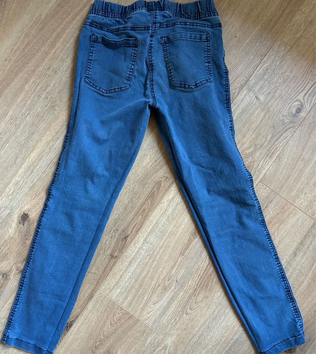 Пакет детски дрехи - дънки и блузи 152см