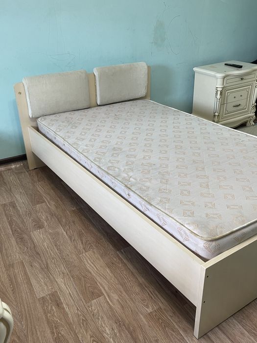 Кровать односпальный