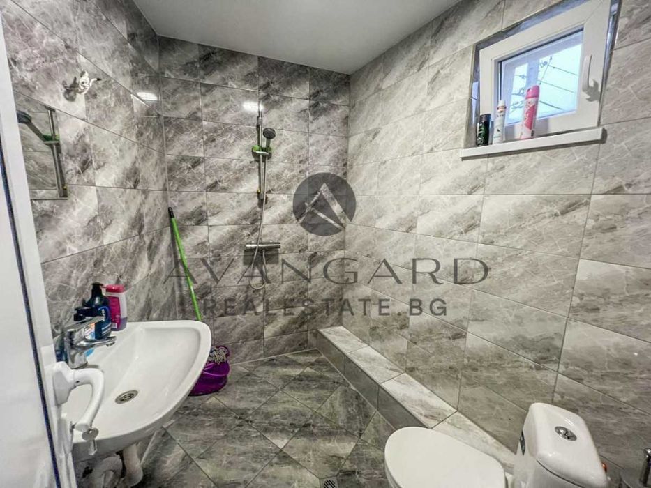 оф.25193 Двуетажна къща с. Брестовица