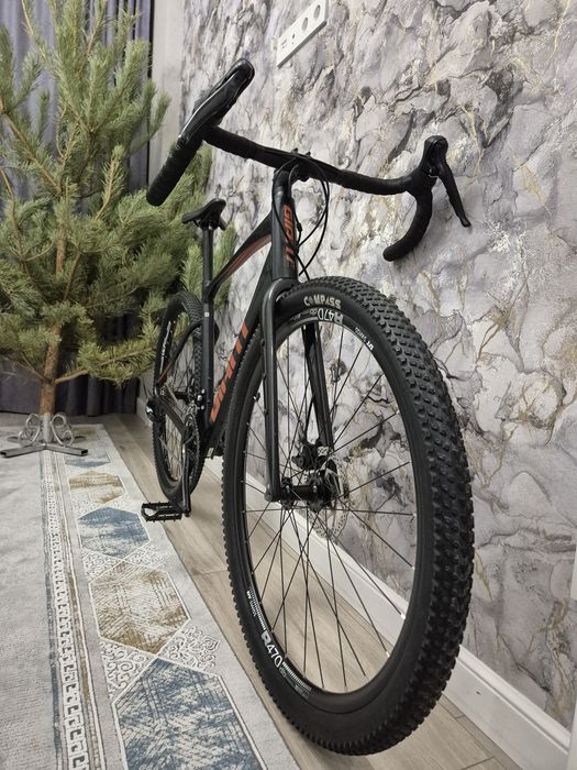 велосипед Giant revolt 2