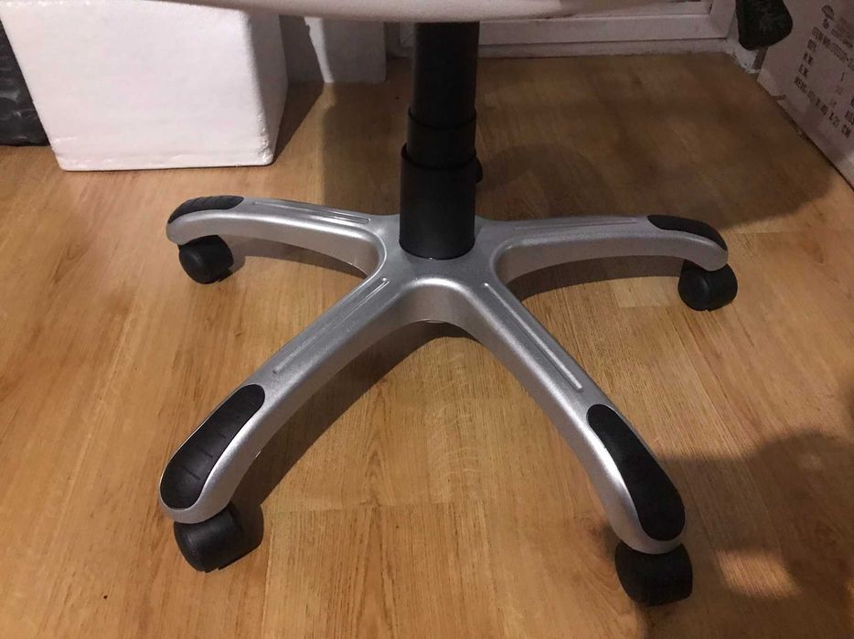 Нов геймърски / офис стол