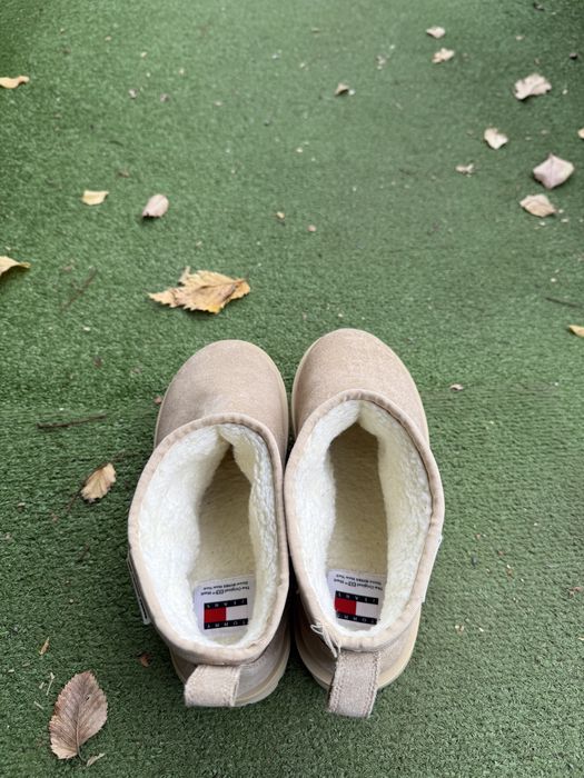 Велурени апрески Tommy Jeans