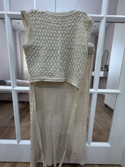 Продам бежевую двойку