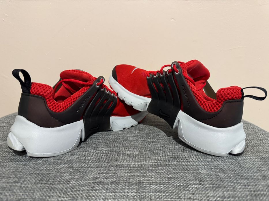 Nike Air Presto University Red Black.