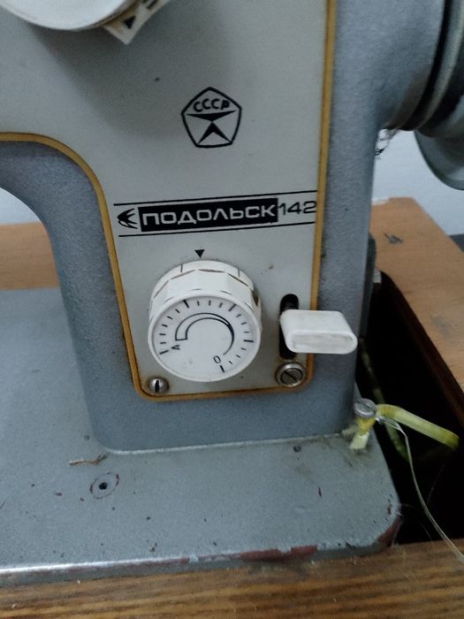 Продается швейная машина Подольск 142