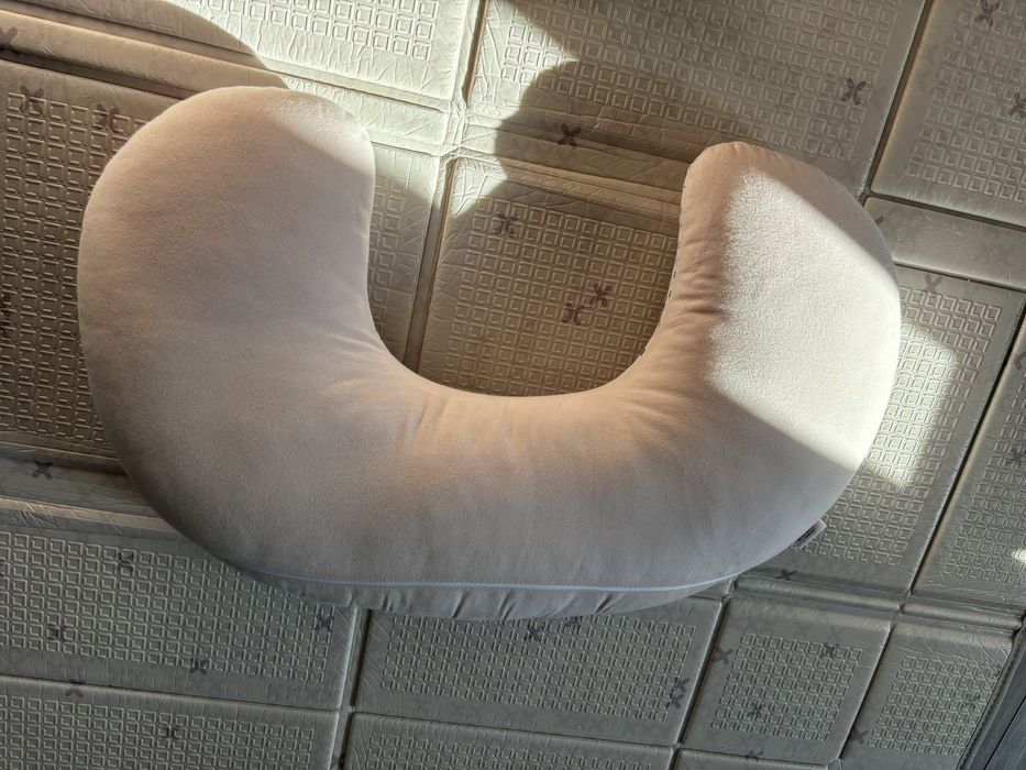 Възглавница за кърмене Jukki