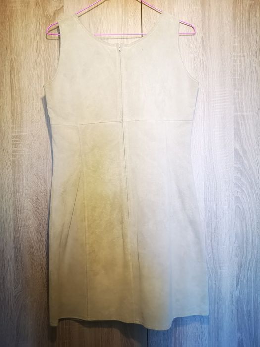 Rochie din piele intoarsa