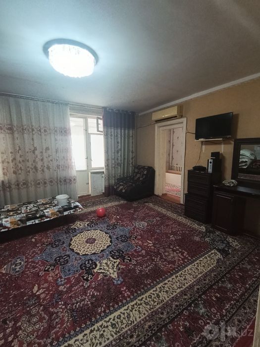 Ижарага берилади йигитлага ва оилага 17-7 мактаб Жахон маркет якинида