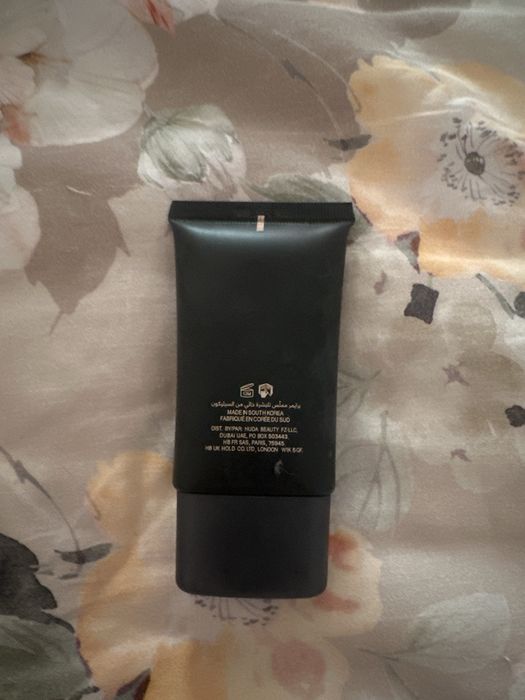 Huda beauty easy blur