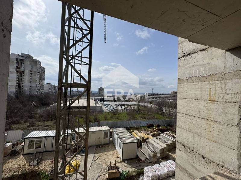 Продава се Тристаен апартамент в Варна, Възраждане 2 - 90 кв.м за 1020 €/кв.м - Снимка #6
