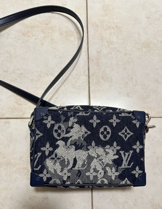 Стилна чанта синя LV