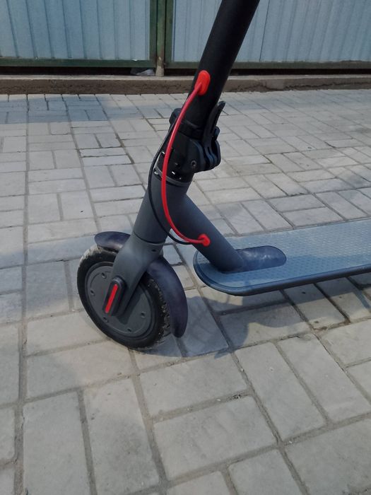 Электро самокат в хорошем состоянии
