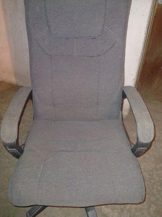 Продам офисное кресло