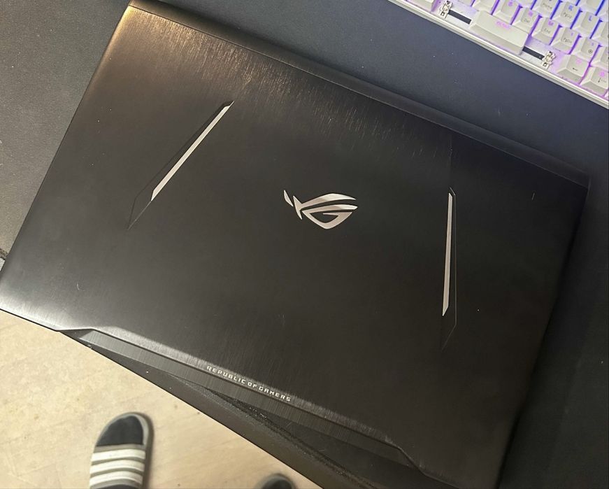 Leptop Asus Rog + Cooler Deep Cool