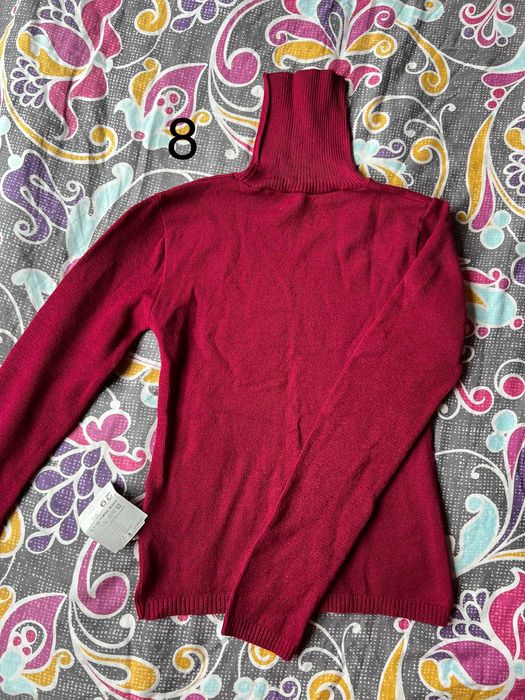 Нови с етикет. Блузи с висока яка, различни цветове, размер S-L.