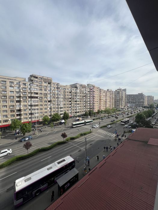 Spatiu comercial/birouri 230 mp Piata Marasti
