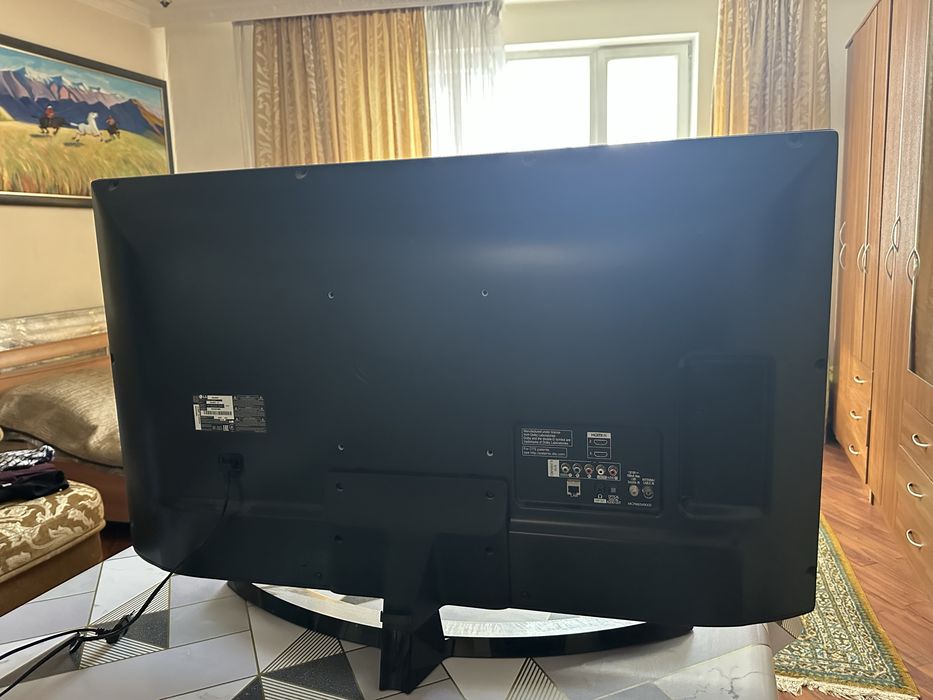 Телевизор LG 43 дюйма Smart TV Full HD